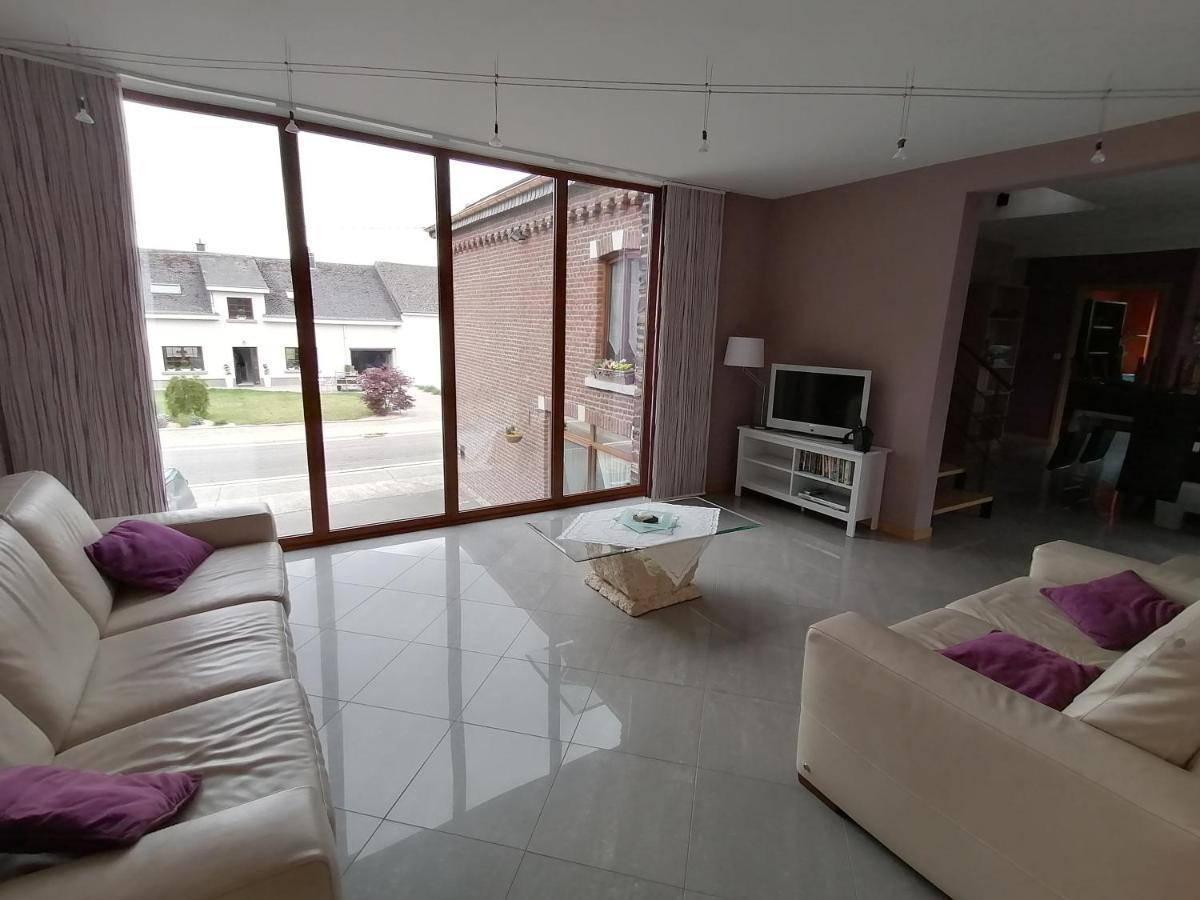 L'Atelier d'Arthur - Gîte chaleureux avec jacuzzi. Tenneville Extérieur photo