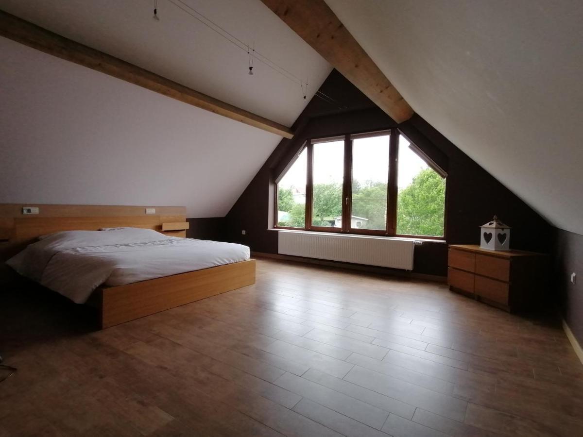 L'Atelier d'Arthur - Gîte chaleureux avec jacuzzi. Tenneville Extérieur photo